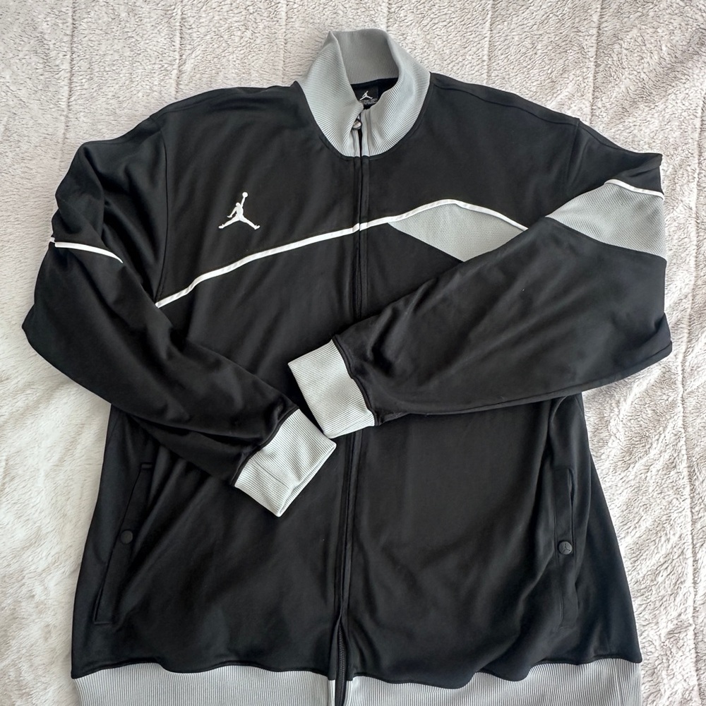 Jordan Men’s Black & Gray Bomber- Full Zip Jacket XXL
